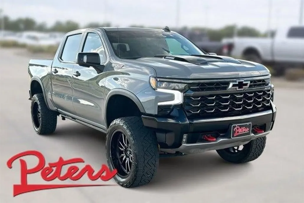 2024 Chevrolet Silverado 1500 ZR2 photo 1