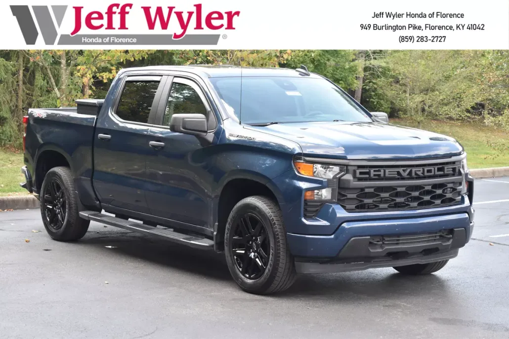 2022 Chevrolet Silverado 1500 Custom photo 1