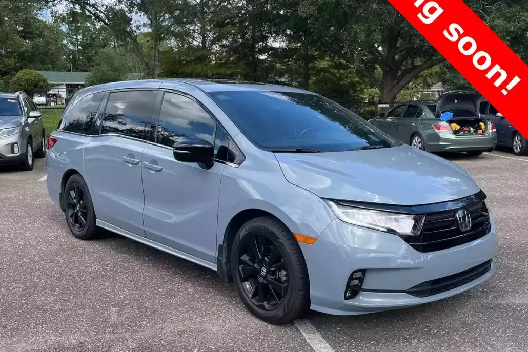 2023 Honda Odyssey Sport photo 1