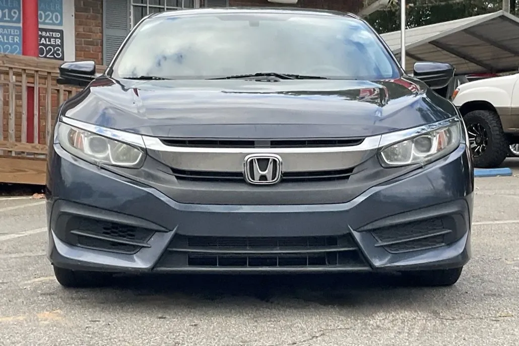 2017 Honda Civic EX photo 1