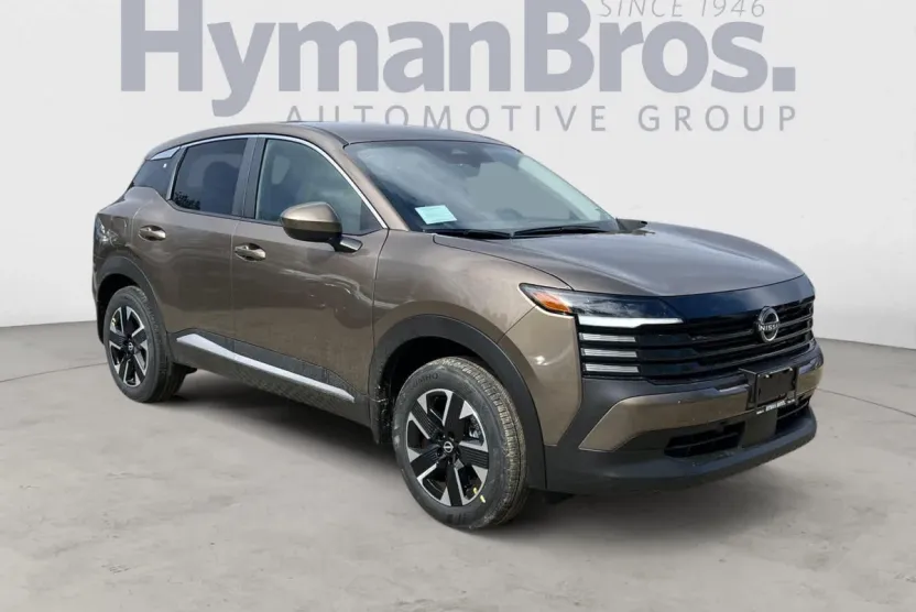 2025 Nissan Kicks SV photo 1