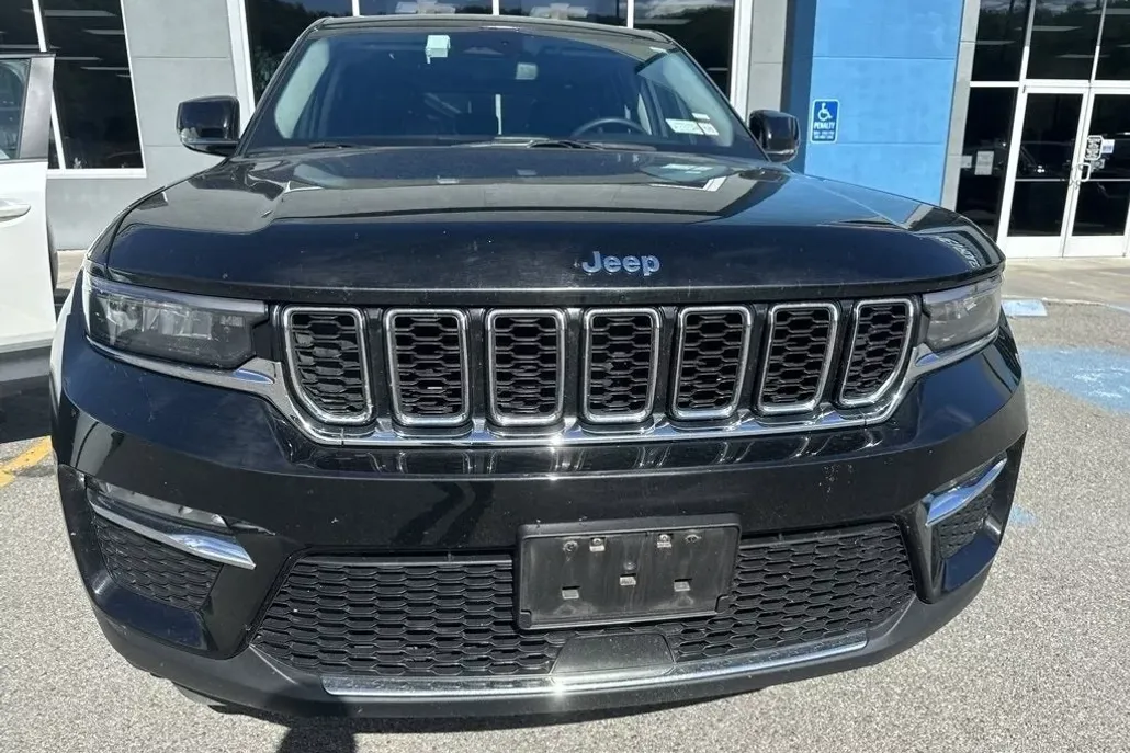 2024 Jeep Cherokee Limited 4xe photo 1