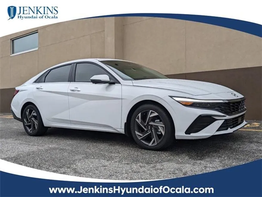 2025 Hyundai Elantra Limited photo 1