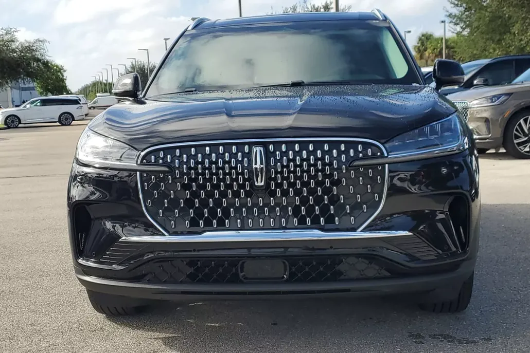 2025 Lincoln Aviator Premiere photo 1