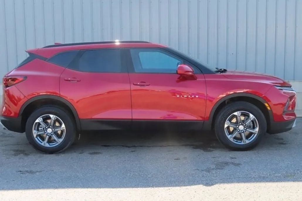 2024 Chevrolet Blazer 2LT photo 1
