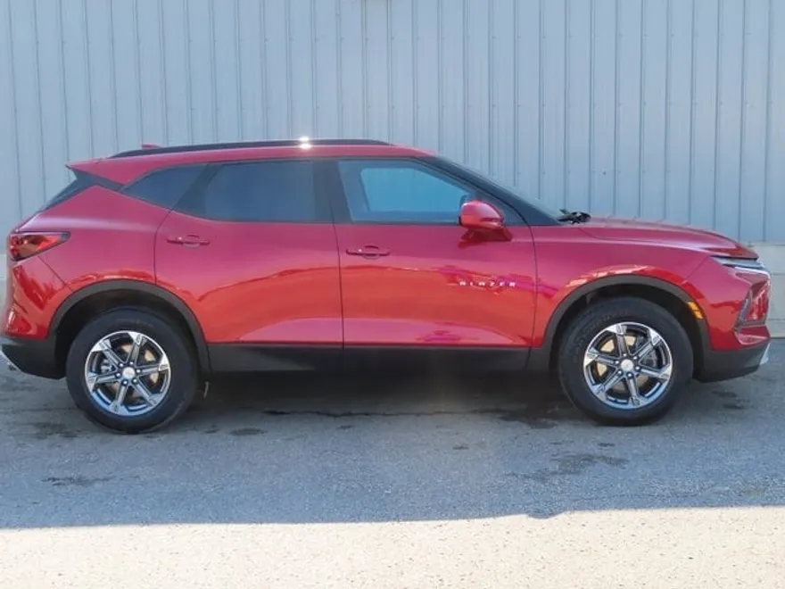 2024 Chevrolet Blazer 2LT photo 1