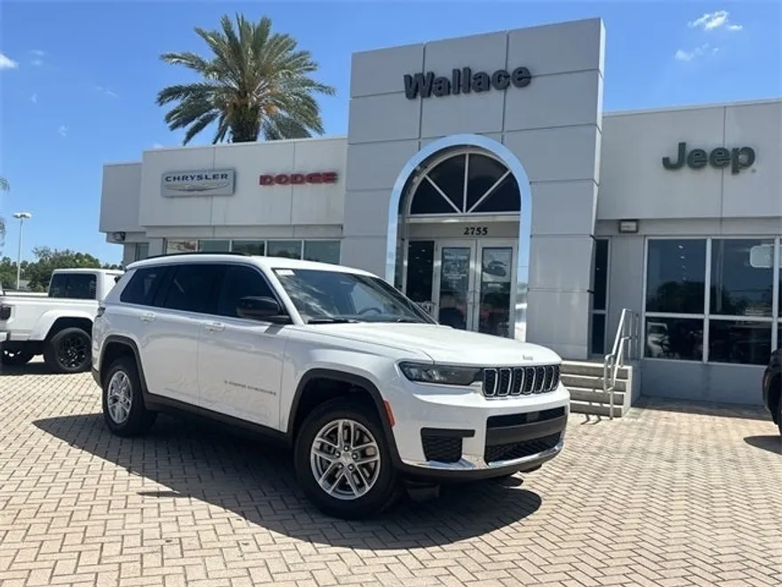 2025 Jeep Grand Cherokee Limited photo 1
