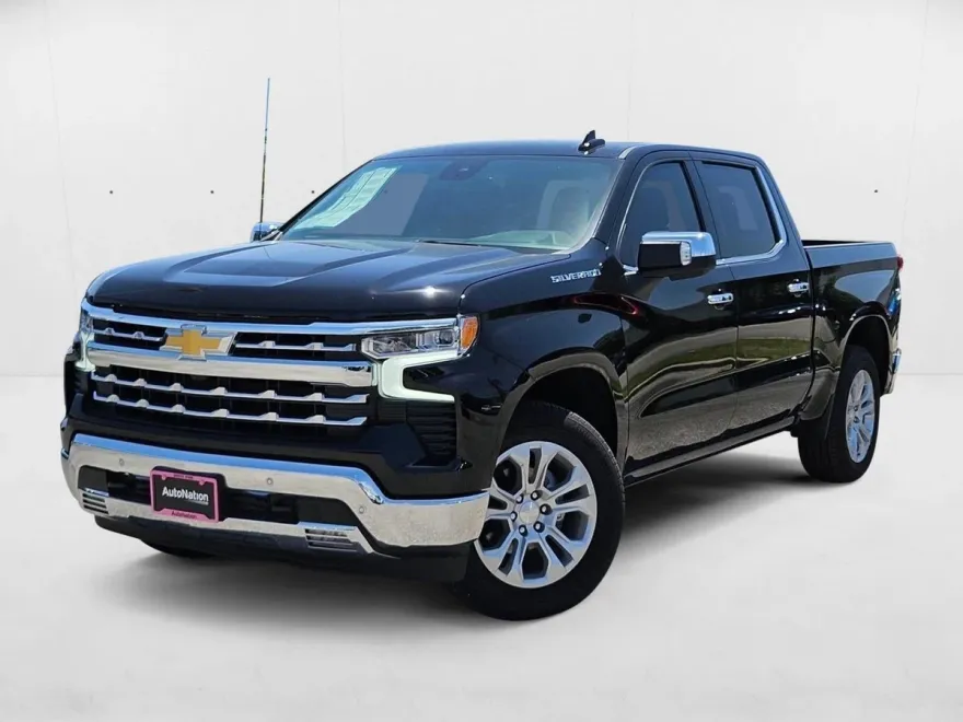 2025 Chevrolet Silverado 1500 LTZ photo 1