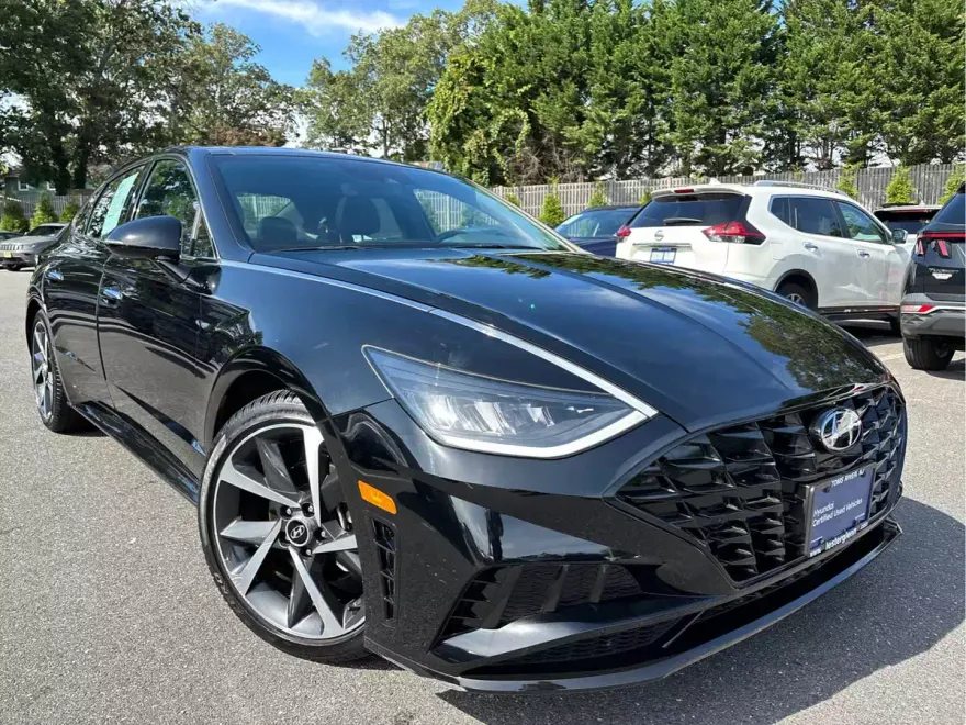 2023 Hyundai Sonata SEL Plus photo 1