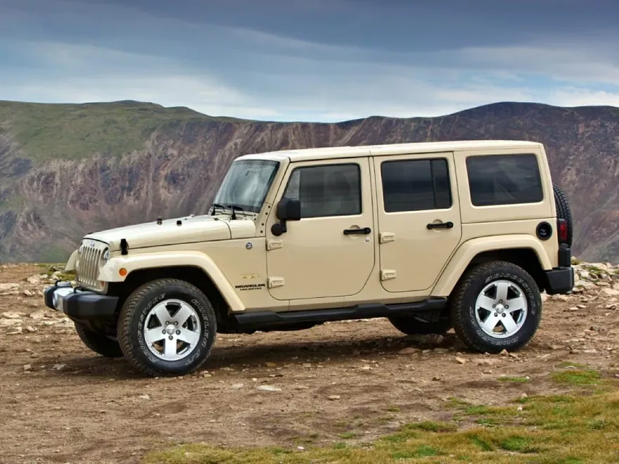 2011 Jeep Wrangler Unlimited Sahara photo 1