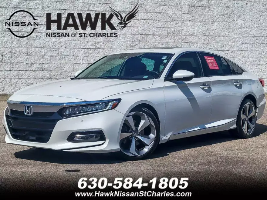 2019 Honda Accord Touring 2.0T photo 1