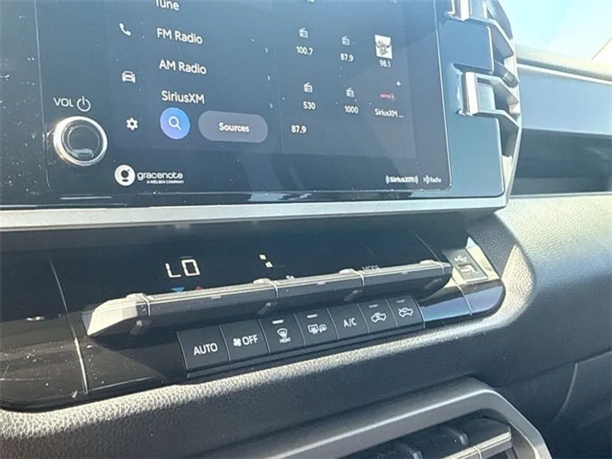 2022 Toyota Tundra SR5 CrewMax photo 17