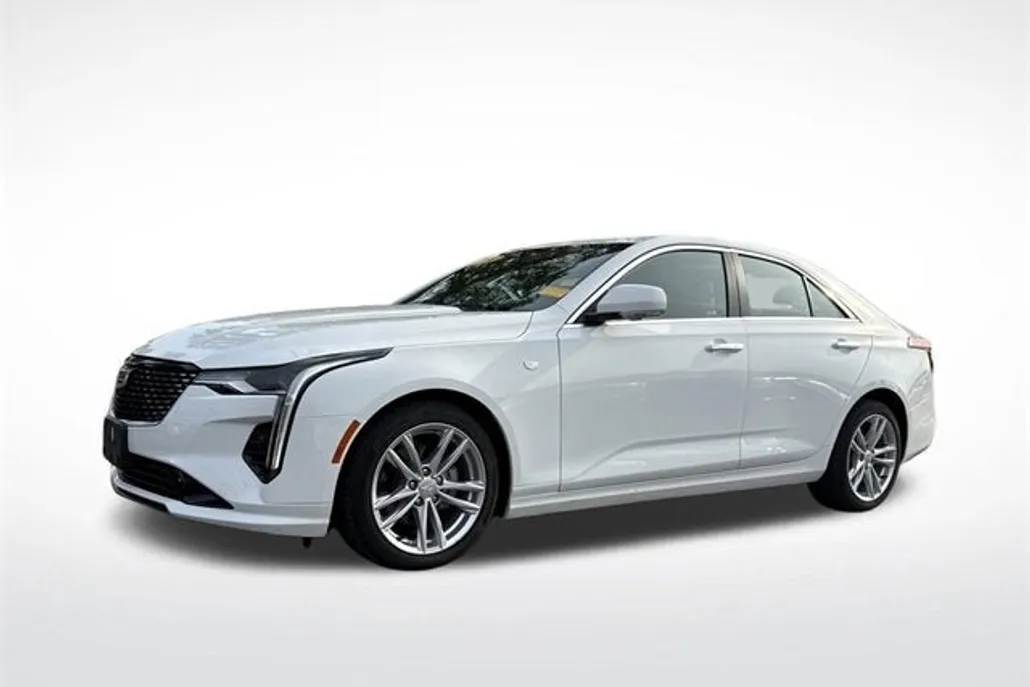 2024 Cadillac CT4 Luxury photo 1