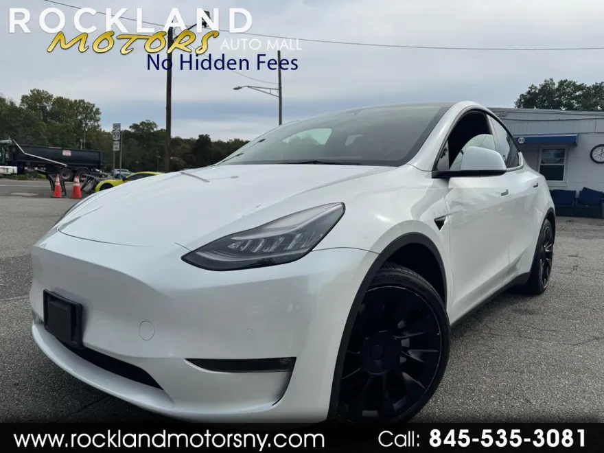 2021 Tesla Model Y Long Range photo 1
