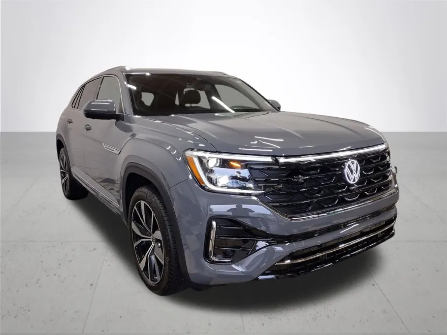 2026 Volkswagen Atlas Cross Sport SEL Premium R-Line photo 1
