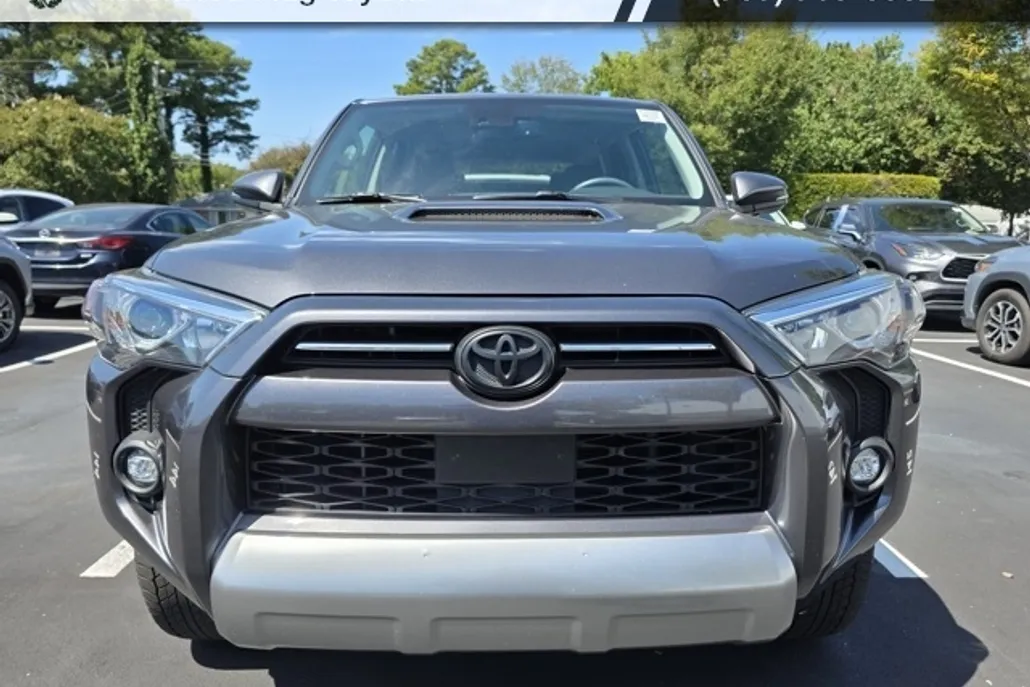 2023 Toyota 4Runner TRD Off-Road Premium photo 1