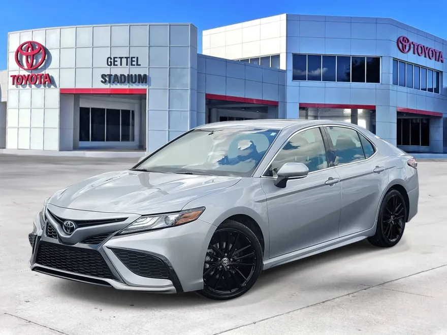2023 Toyota Camry XSE photo 1