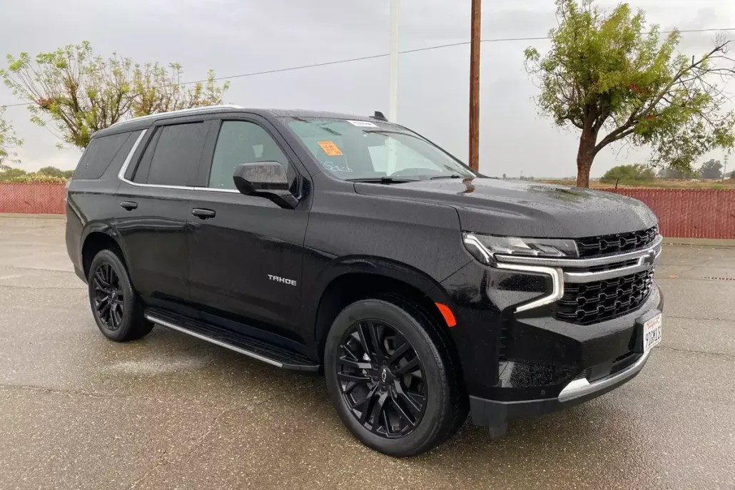 2023 Chevrolet Tahoe LS photo 1