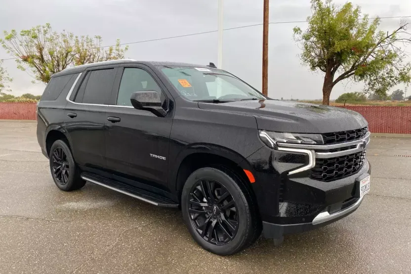 2023 Chevrolet Tahoe LS photo 1
