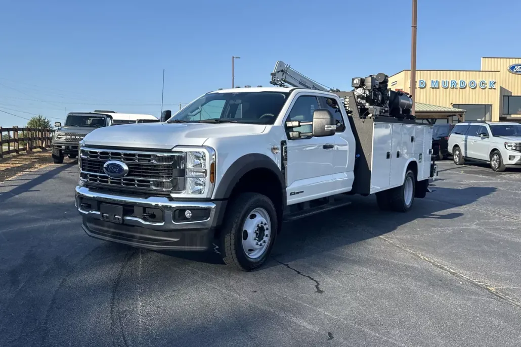 2025 Ford F-450 XL photo 1