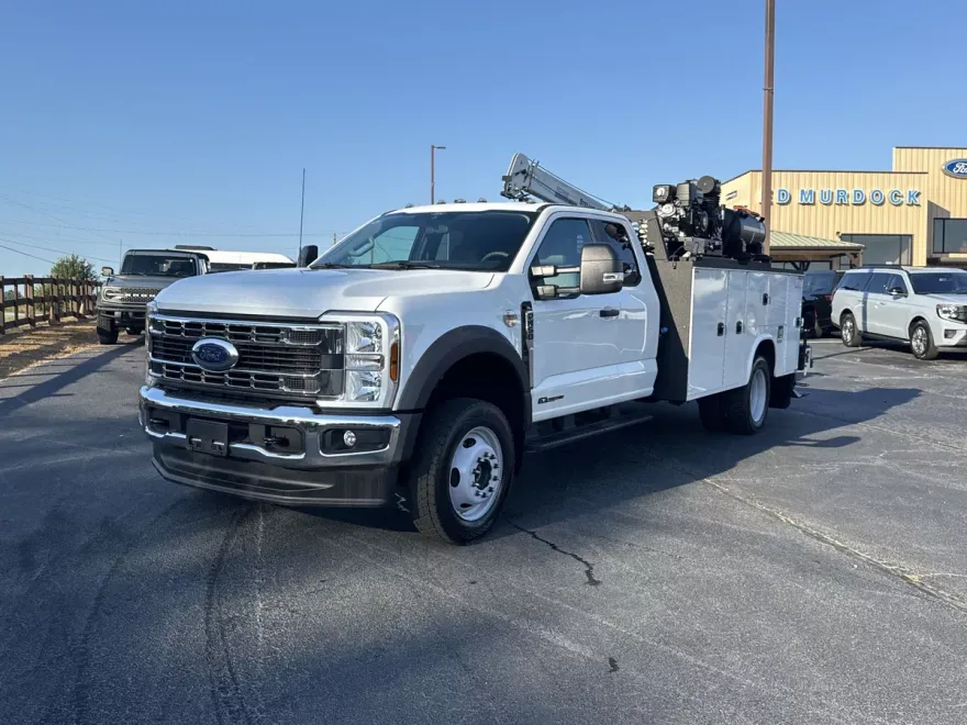 2025 Ford F-450 XL photo 1
