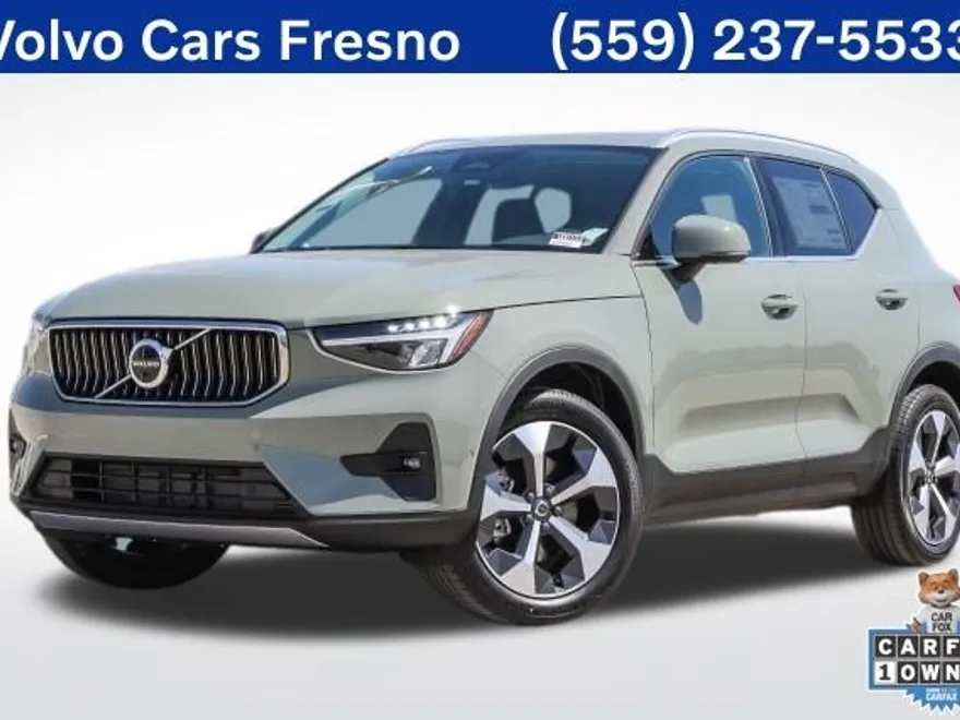2024 Volvo XC40 Plus photo 1