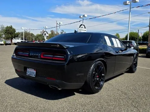 2022 Dodge Challenger R/T Scat Pack photo 4