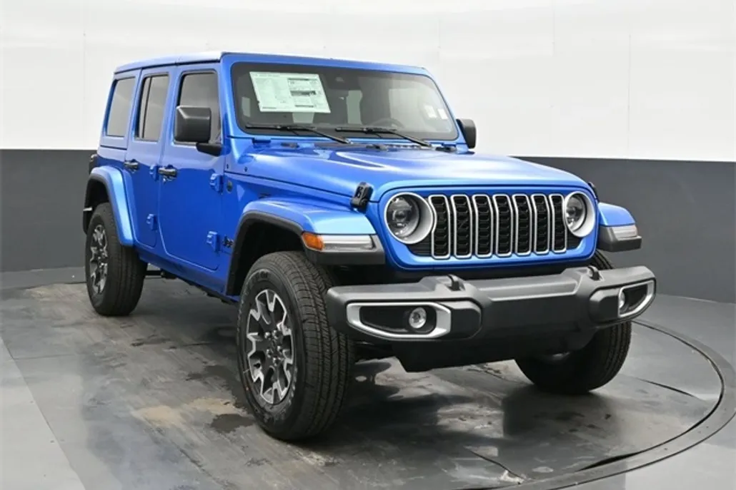 2025 Jeep Wrangler Sahara photo 1