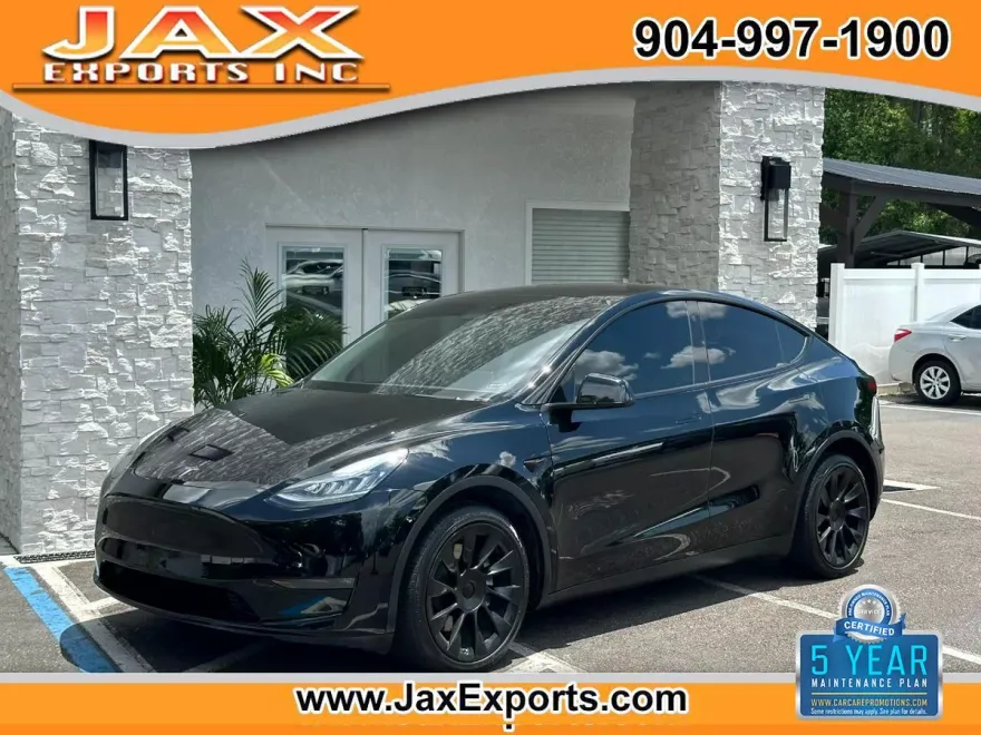 2022 Tesla Model Y Long Range photo 1