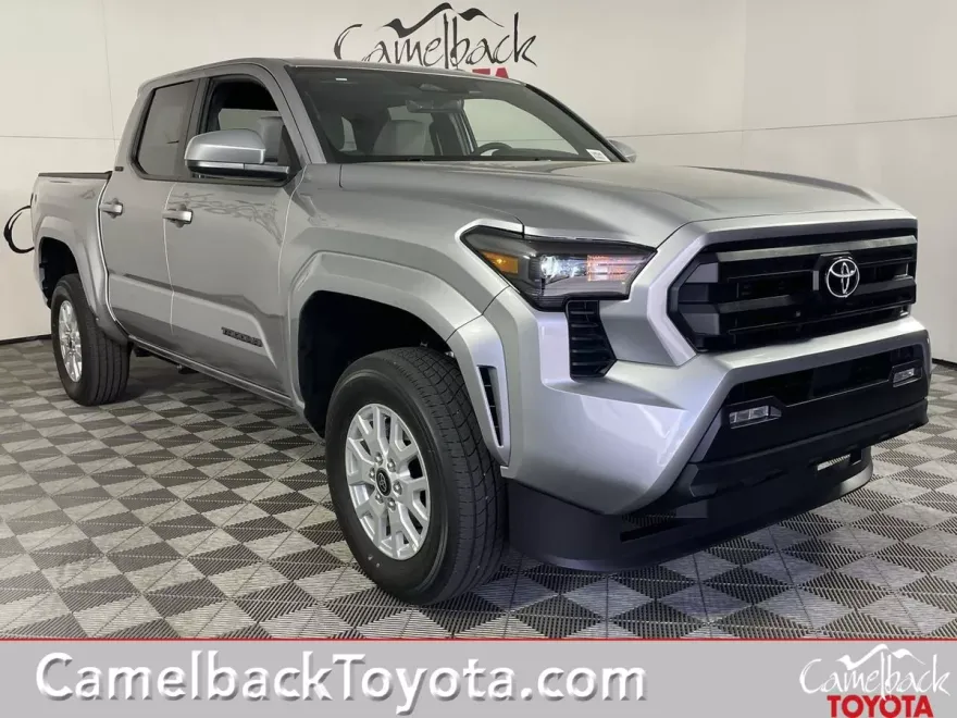 2025 Toyota Tacoma SR5 photo 1