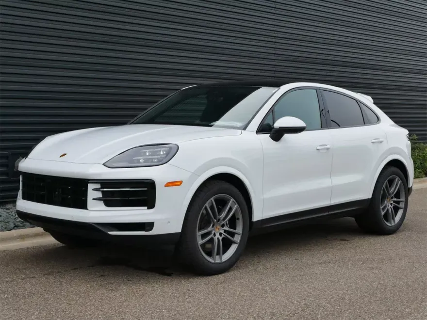 2026 Porsche Cayenne Coupe photo 1