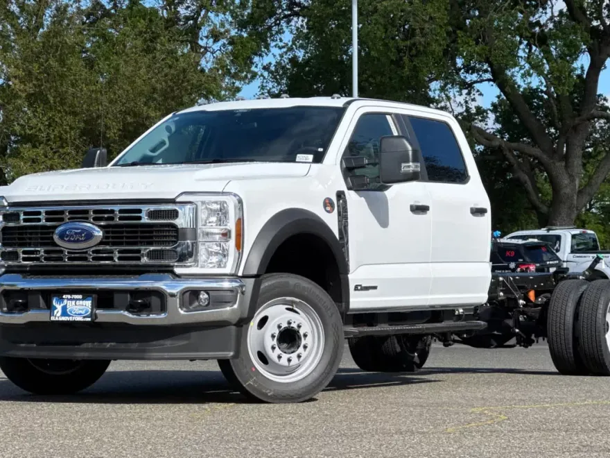 2025 Ford F-450 photo 1