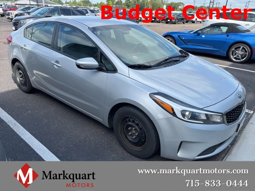 2017 Kia Forte LX photo 1
