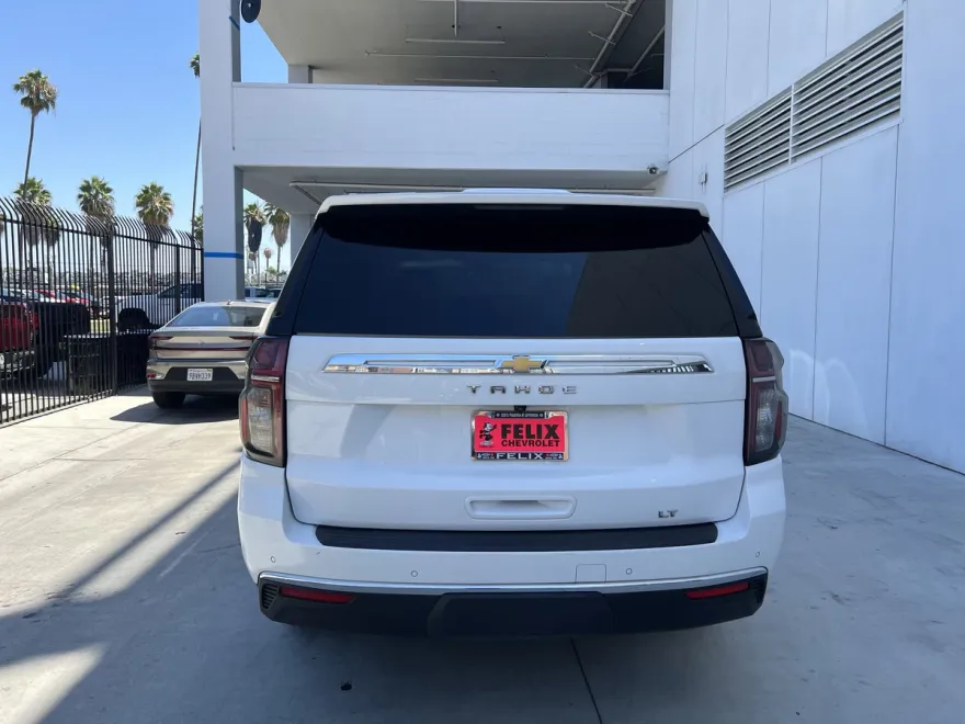2023 Chevrolet Tahoe LT photo 1