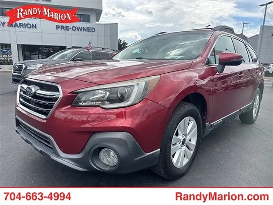 2018 Subaru Outback 2.5i Premium photo 1