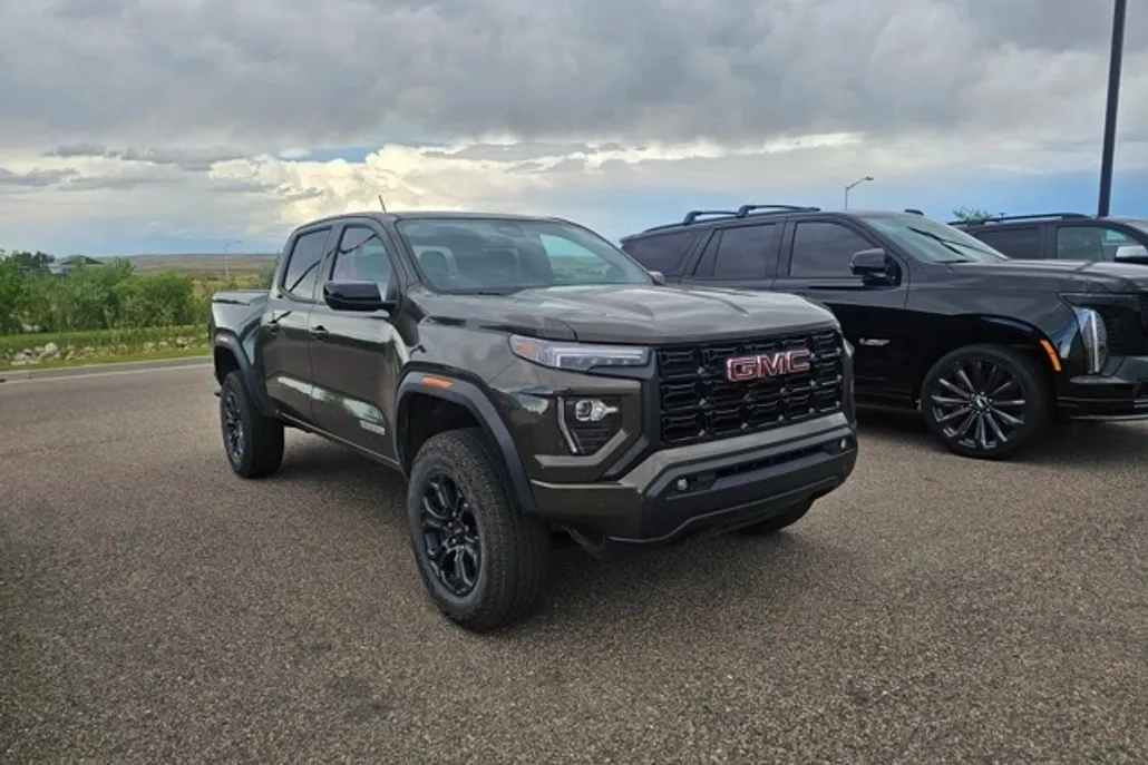 2024 Gmc Canyon Elevation photo 1