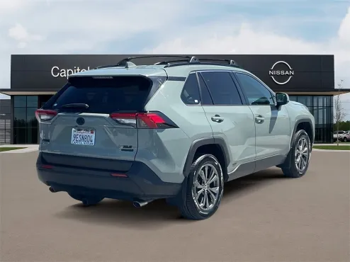2023 Toyota RAV4 Hybrid XLE Premium photo 4