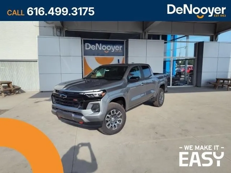 2026 Chevrolet Colorado Base photo 1