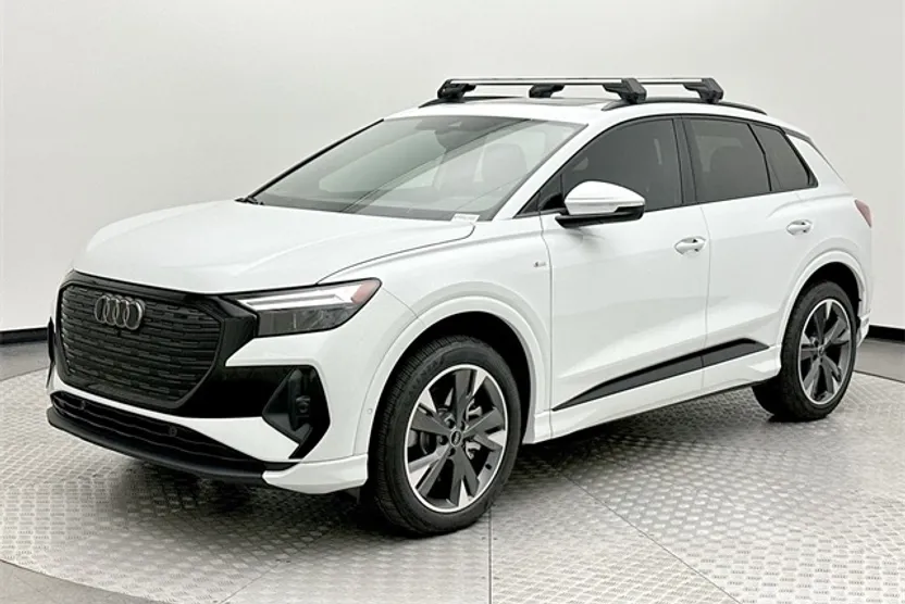 2024 Audi Q4 E-tron Premium Plus photo 1