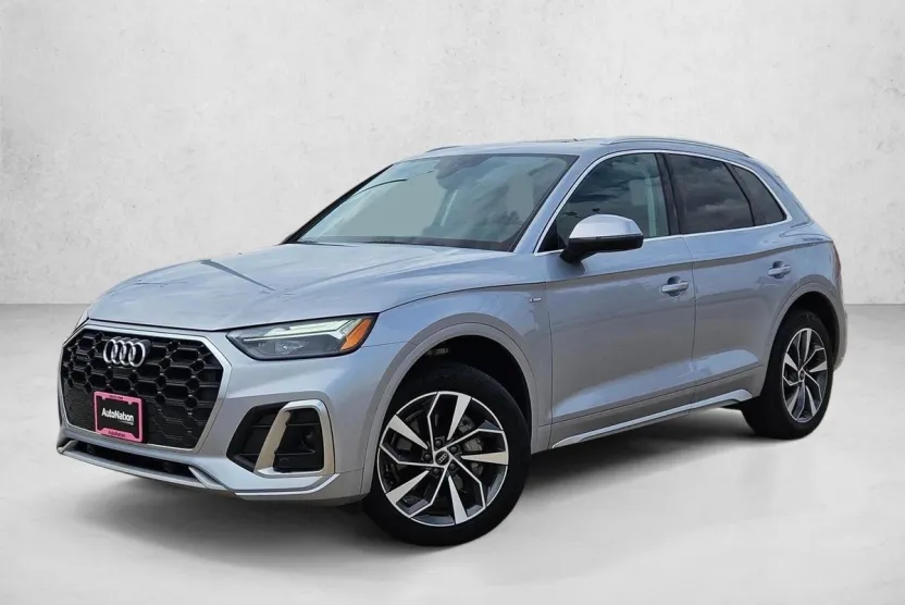 2023 Audi Q5 S line Premium Plus photo 1