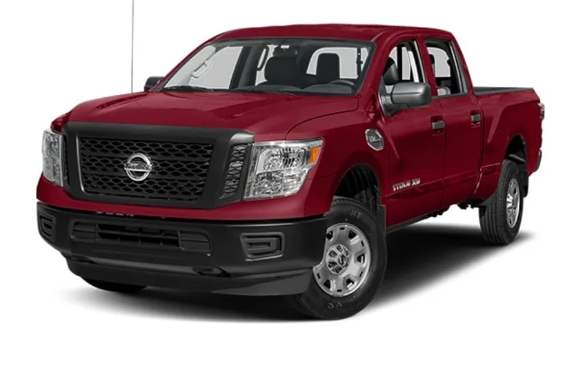 2017 Nissan Titan SL Crew Cab photo 1