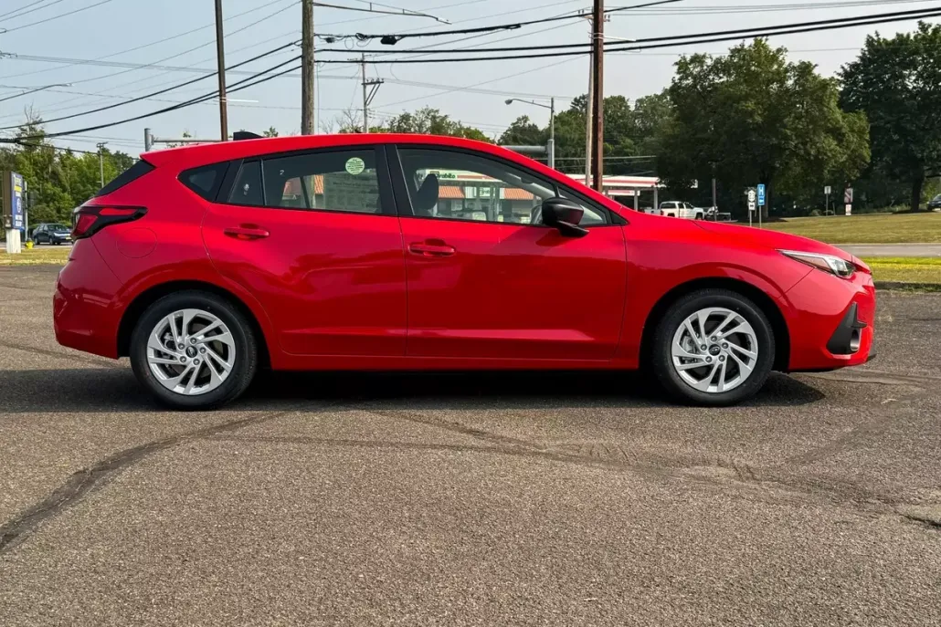 2025 Subaru Impreza Base photo 1