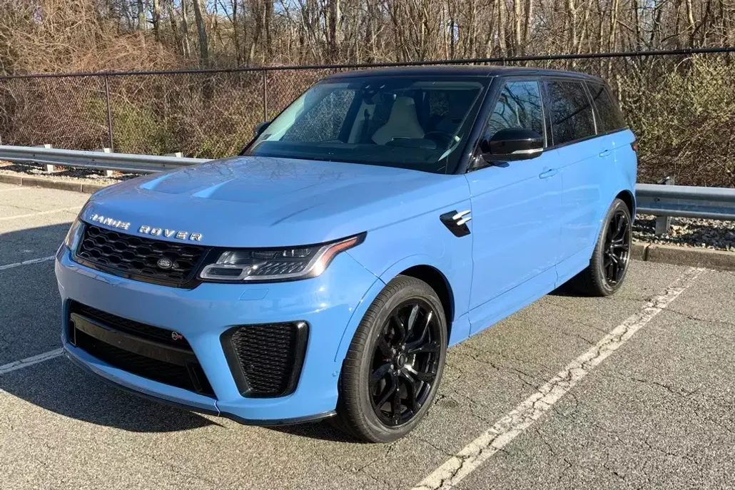2022 Land Rover Range Rover Sport SVR photo 1