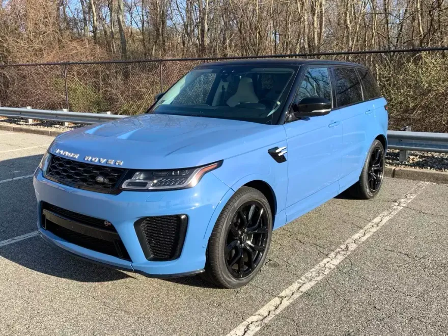 2022 Land Rover Range Rover Sport SVR photo 1