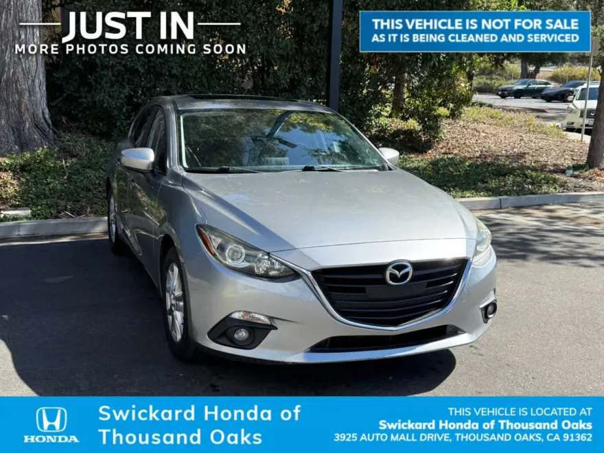 2016 Mazda Mazda3 Touring photo 1