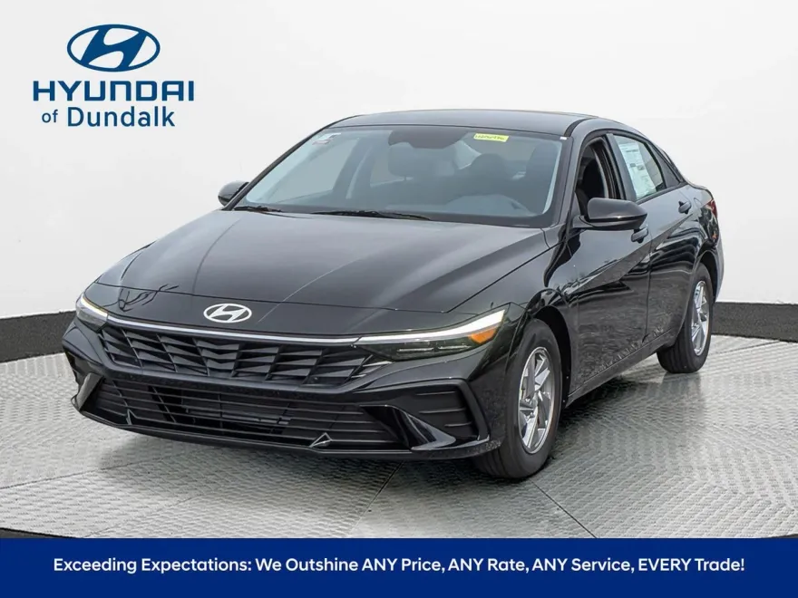 2025 Hyundai Elantra SE photo 1