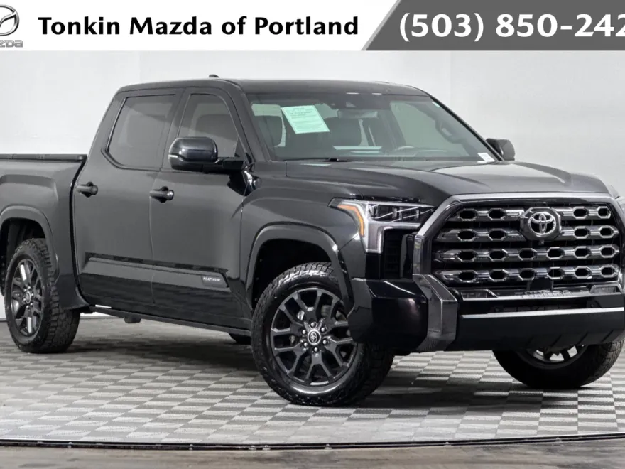 2022 Toyota Tundra Platinum photo 1
