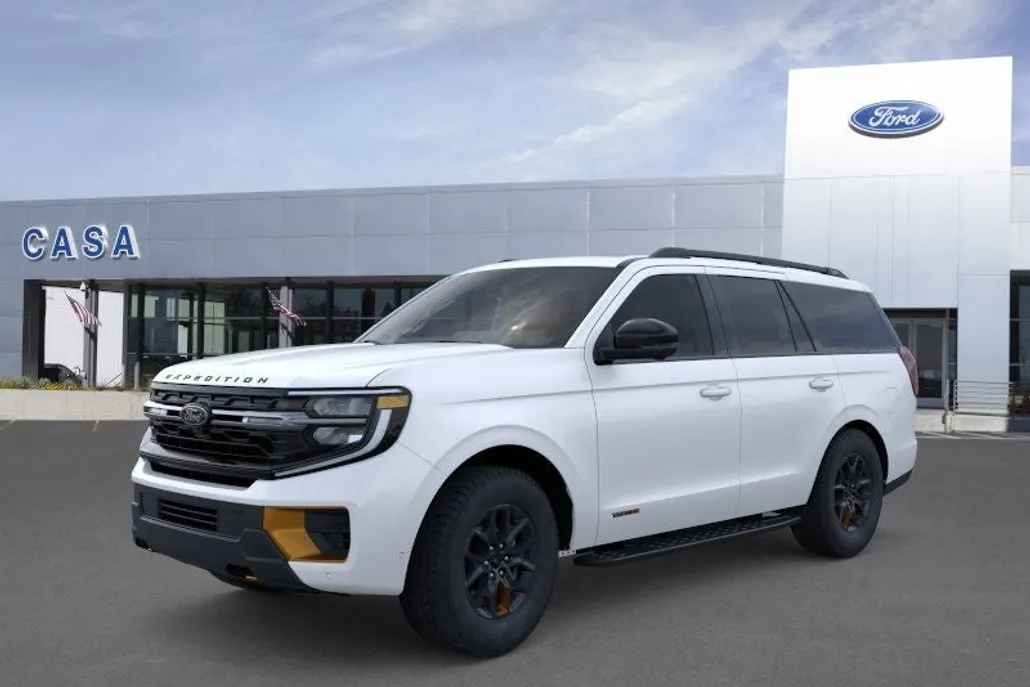 2025 Ford Expedition photo 1