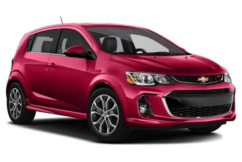 2017 Chevrolet Sonic LT photo 1