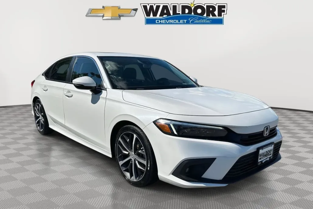 2024 Honda Civic Touring photo 1